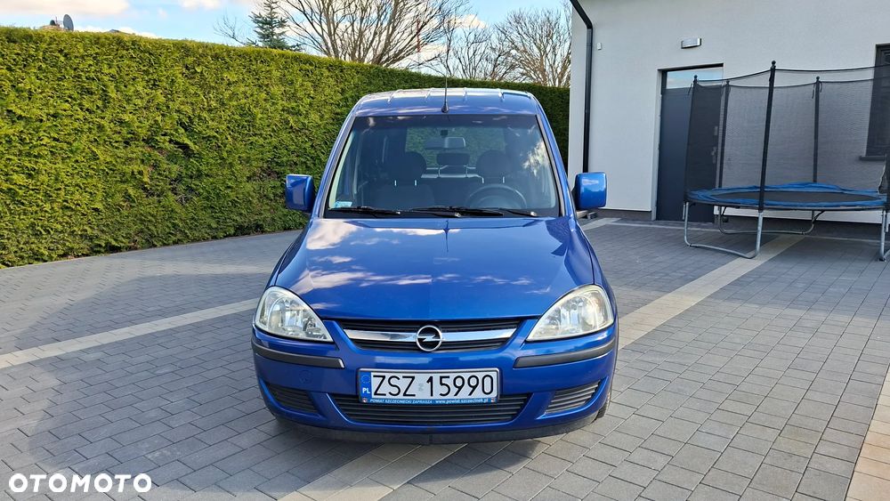 Opel Combo Tour - 2