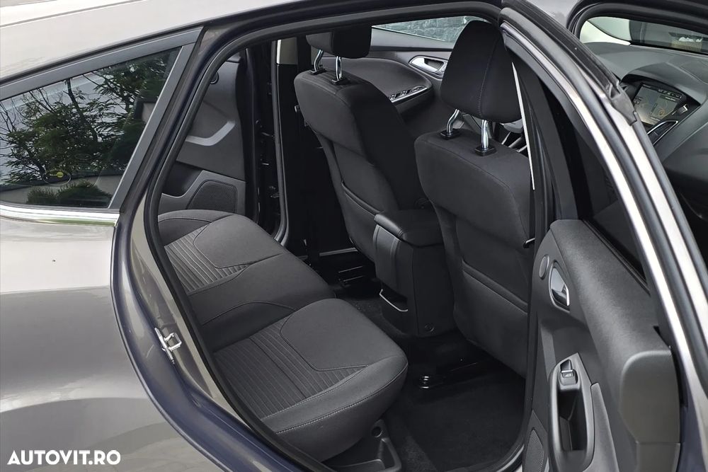 Ford Focus - 14