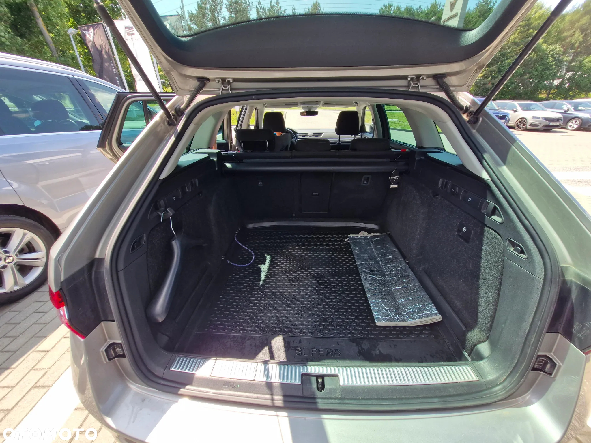 Skoda Superb 2.0 TDI 4x4 DSG Style - 9