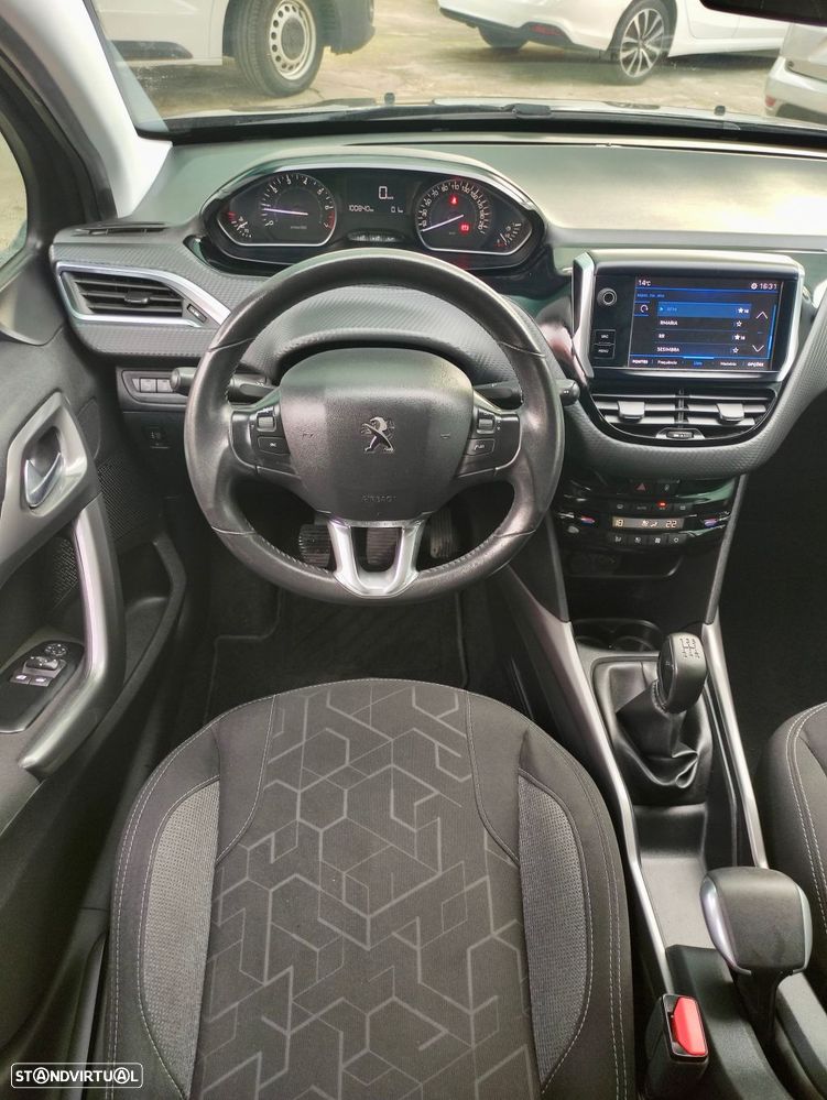 Peugeot 2008 1.2 PureTech Active - 8