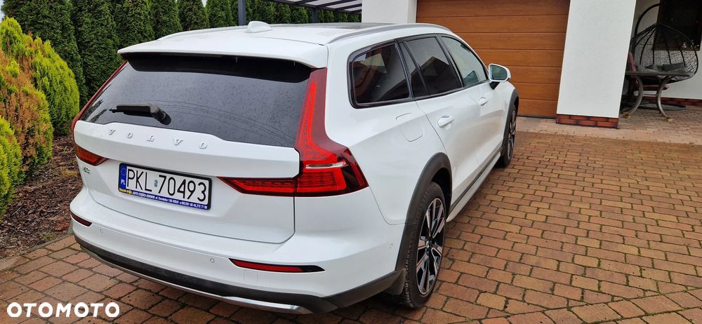 Volvo V60 Cross Country - 5