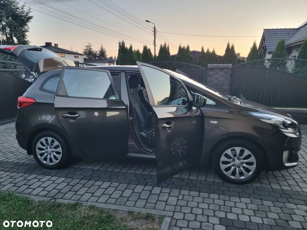 Kia Carens 1.7 CRDi 115 Fifa World Cup Edition - 34