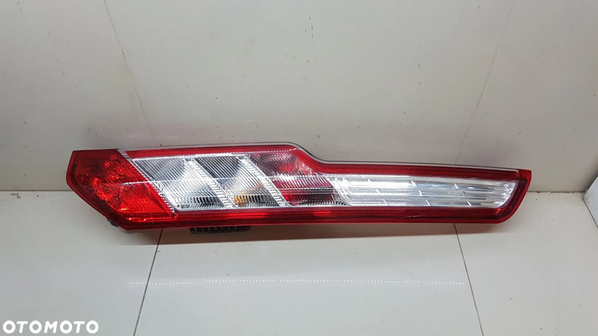 FORD TRANSIT TOURNEO CUSTOM TYLNA LAMPA PRAWA TYL - 1