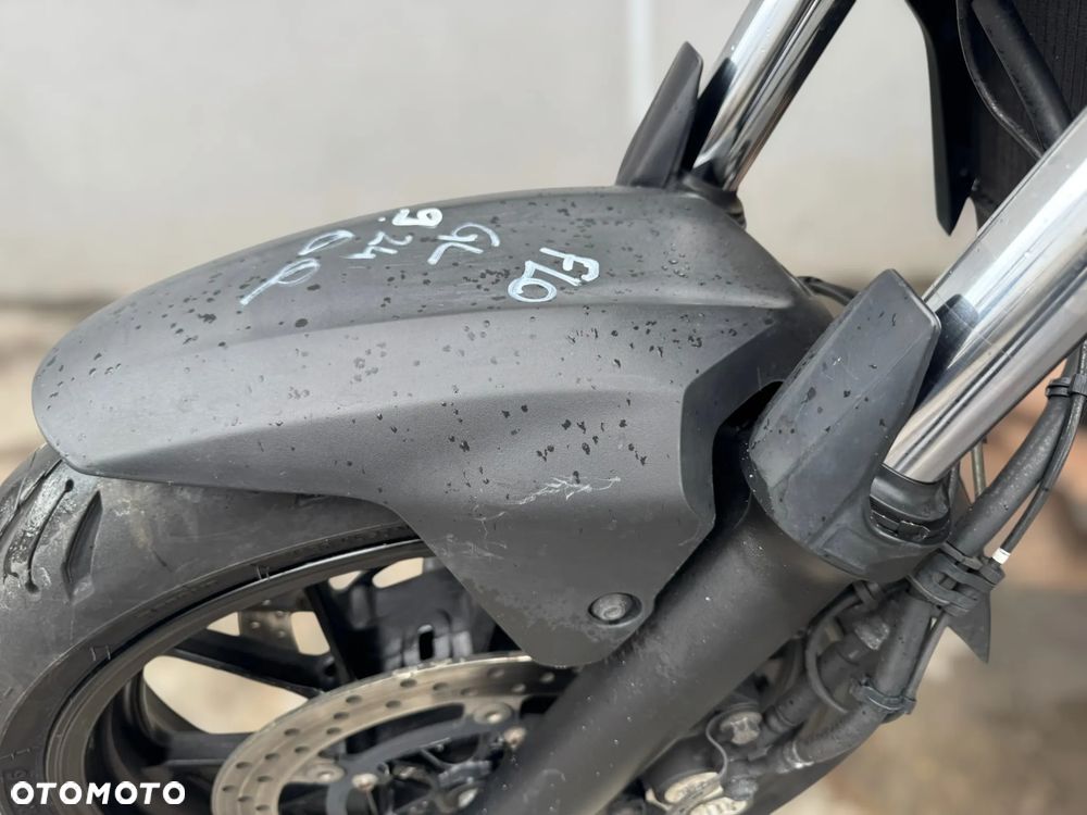 Yamaha MT - 7