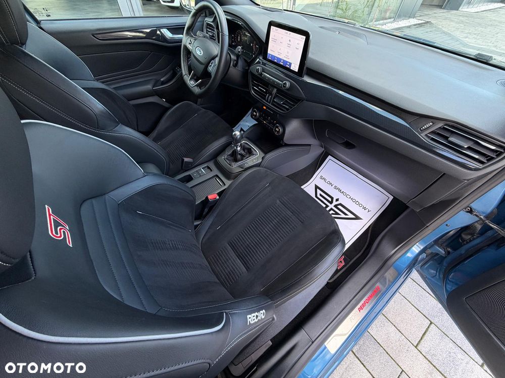Ford Focus - 21