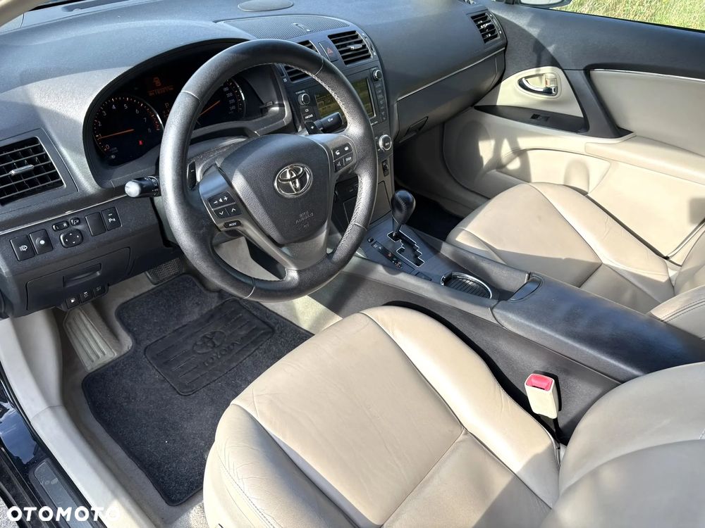 Toyota Avensis 2.0 Prestige EU5 MS - 10