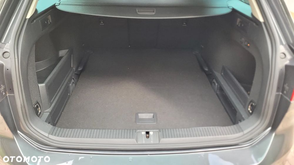 Volkswagen Passat 2.0 TDI SCR (BlueMotion Technology) DSG Comfortline - 18