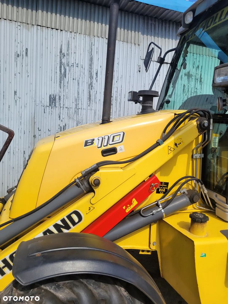 New Holland B110-4PS Powershift - 4