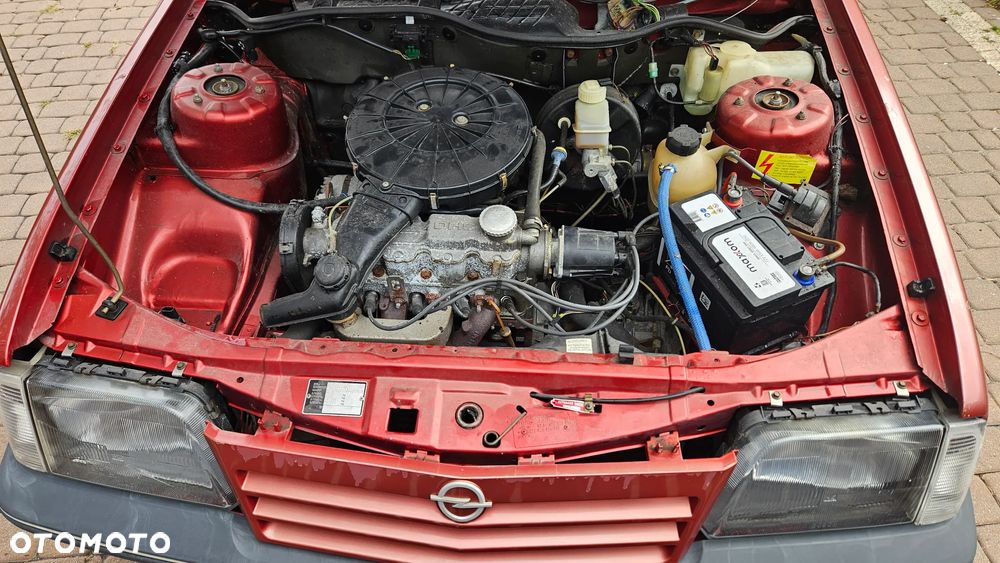 Opel Ascona - 21