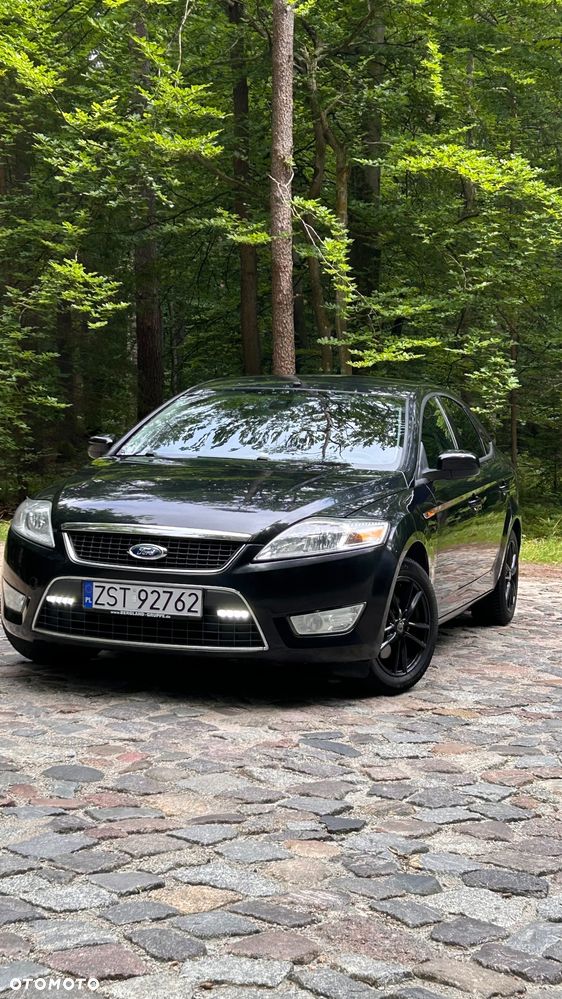 Ford Mondeo 2.0 Ambiente - 1