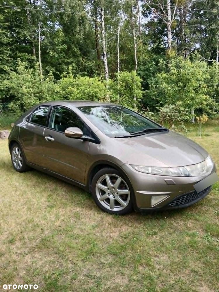 Honda Civic 1.8i-VTEC Sport