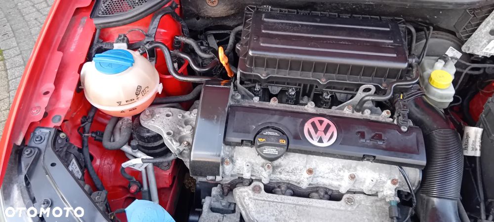 Volkswagen Polo 1.4 Comfortline - 27