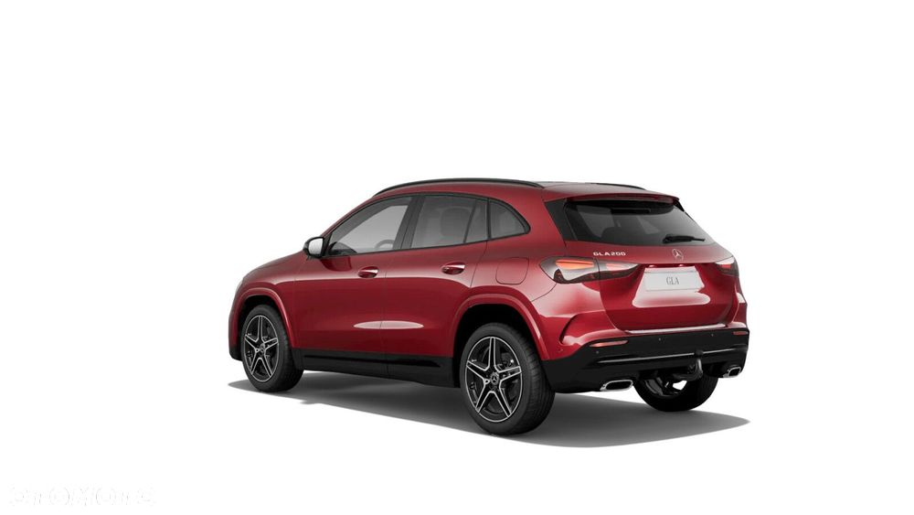 Mercedes-Benz GLA - 23