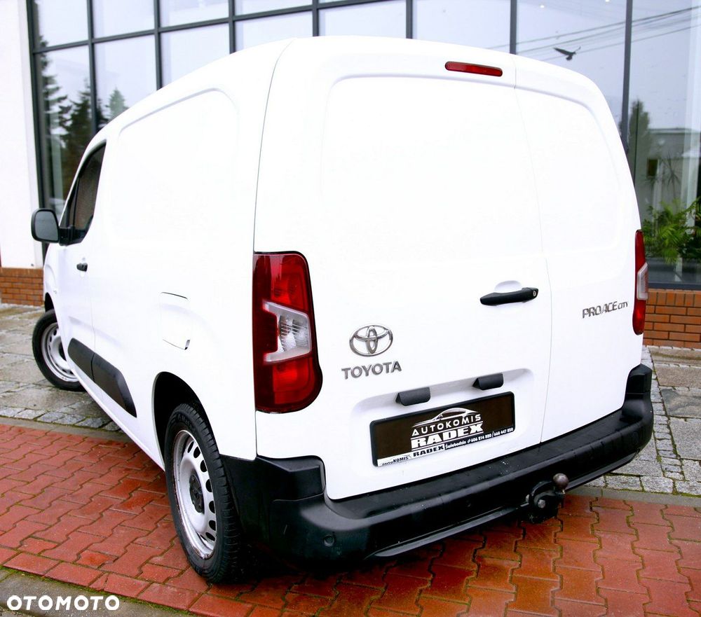 Toyota Proace City - 29
