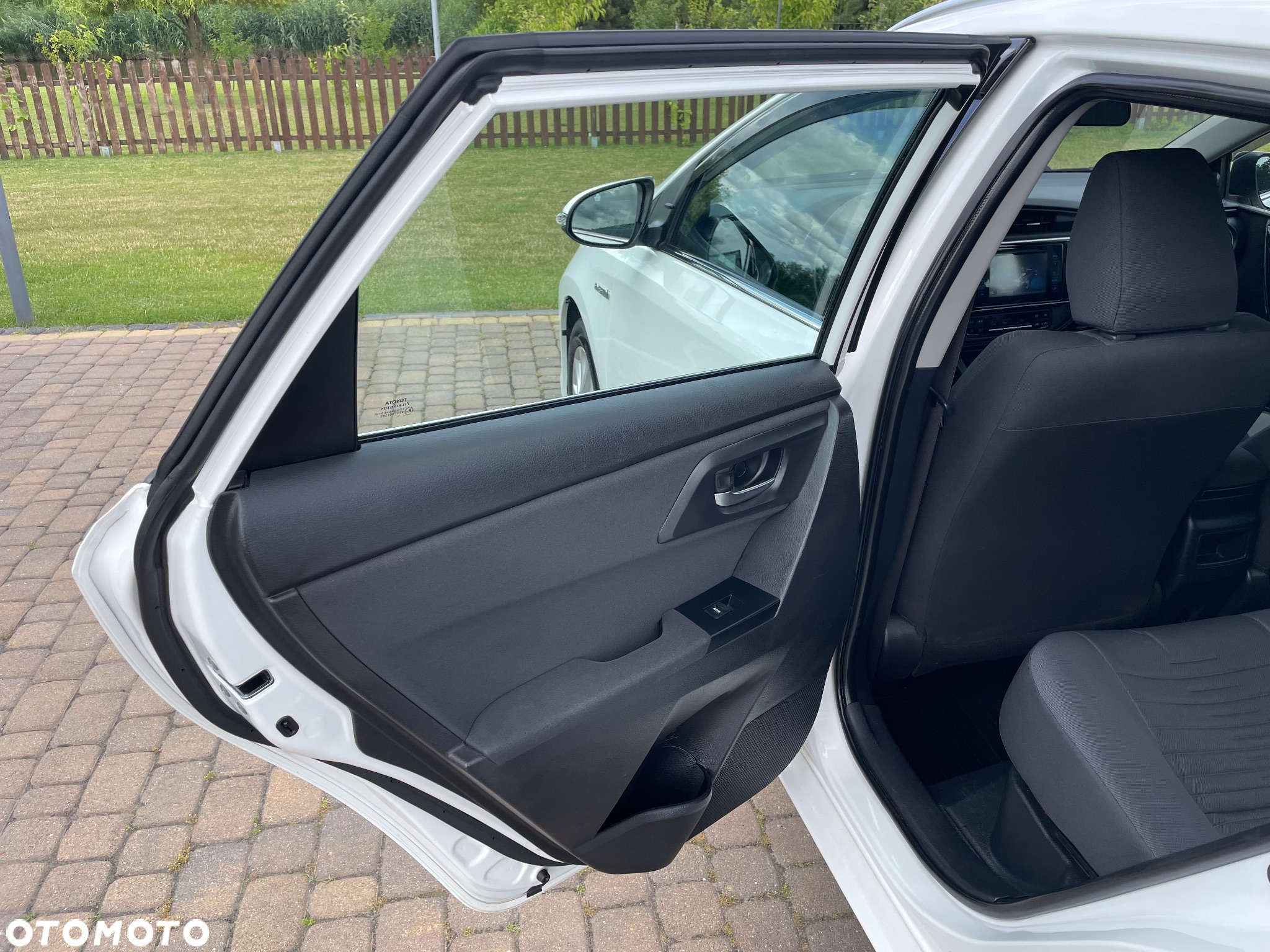 Toyota Auris - 25