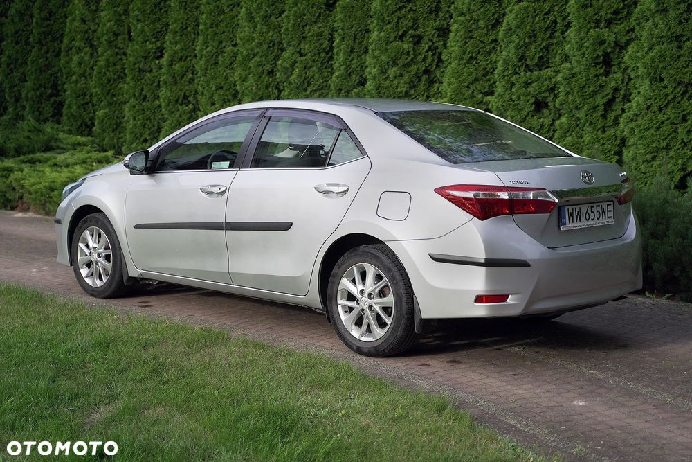 Toyota Corolla 1.6 Premium - 2
