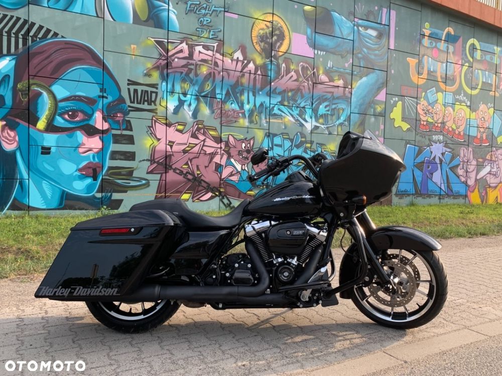Harley-Davidson Touring Road Glide - 15