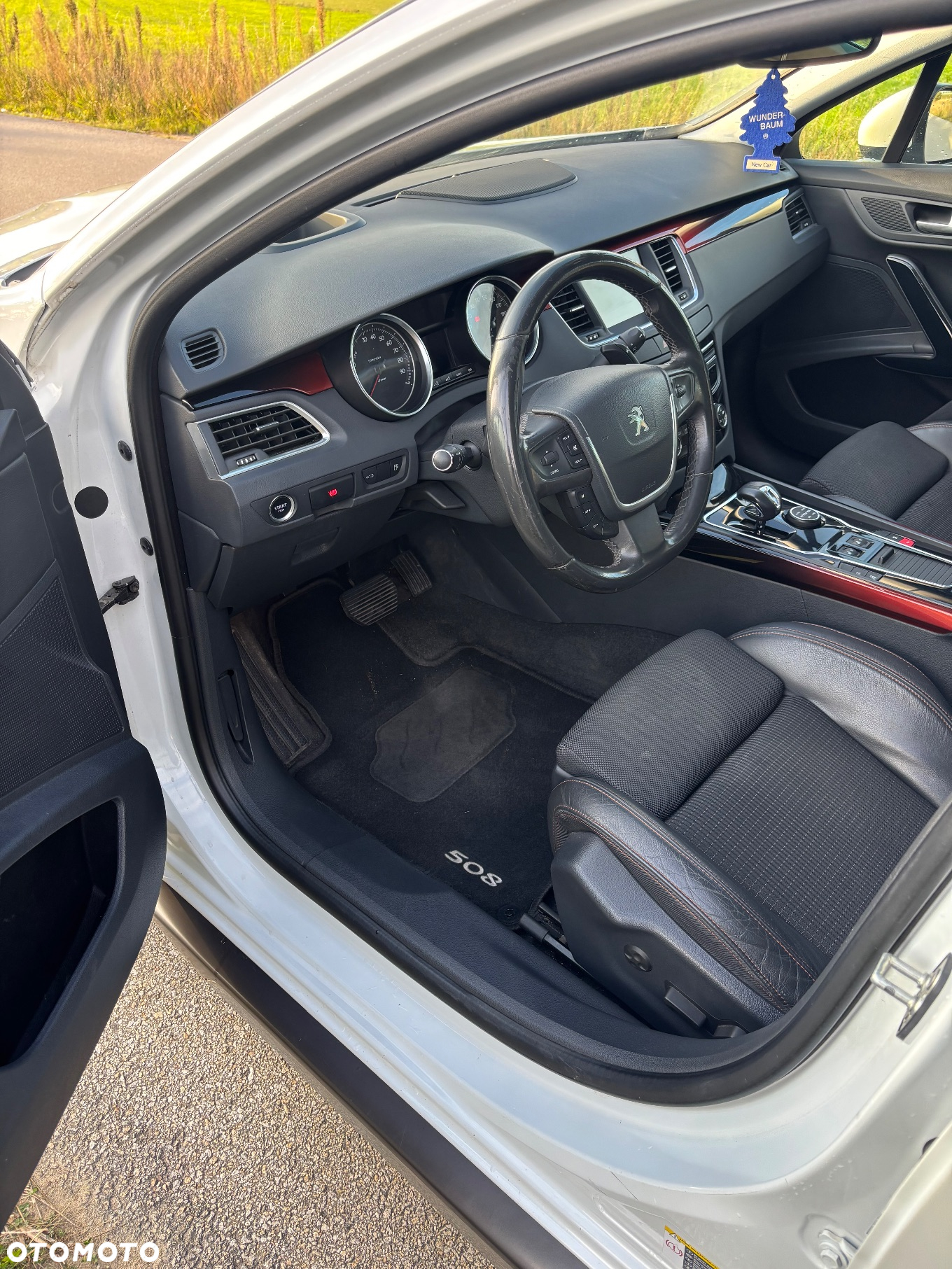 Peugeot 508 RXH Hybrid4 - 10