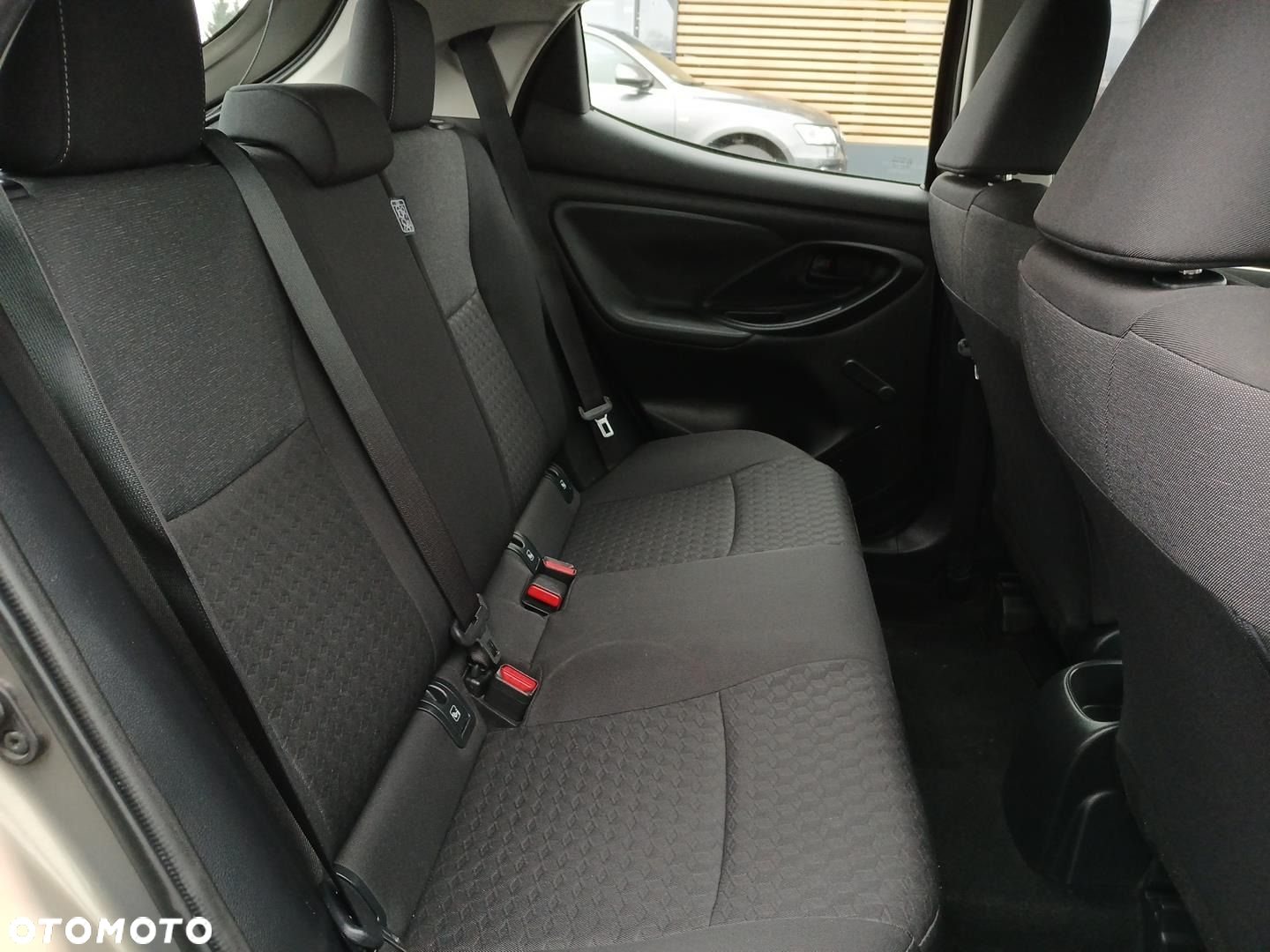 Toyota Yaris - 18