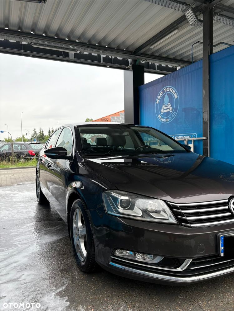 Volkswagen Passat 1.8 TSI Highline - 8