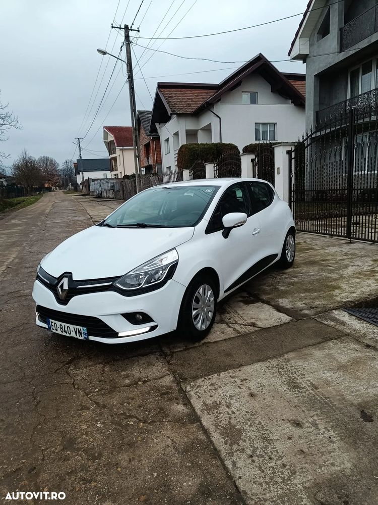Renault Clio - 1