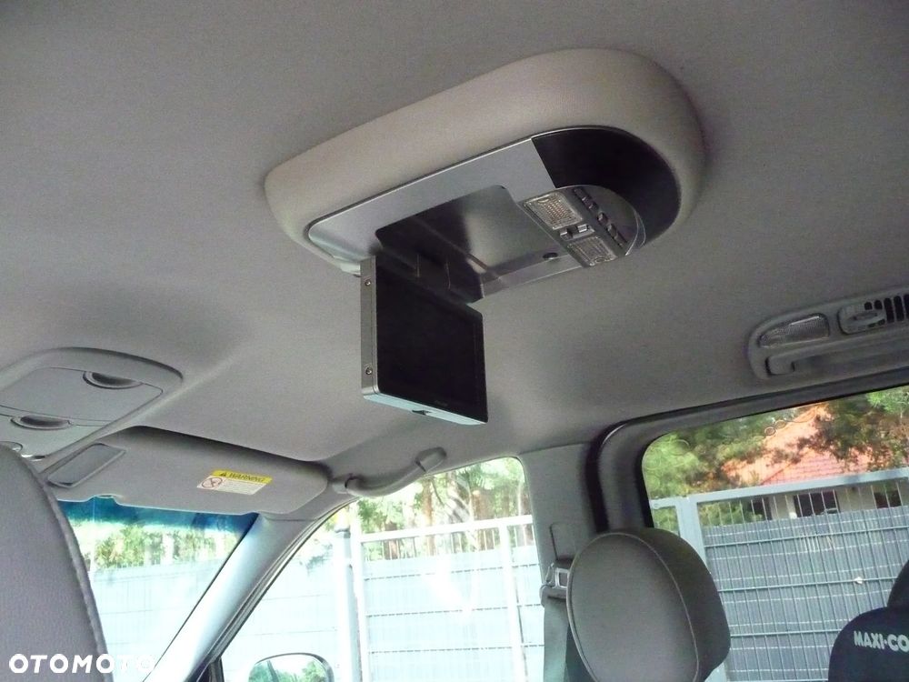 Kia Carnival - 5