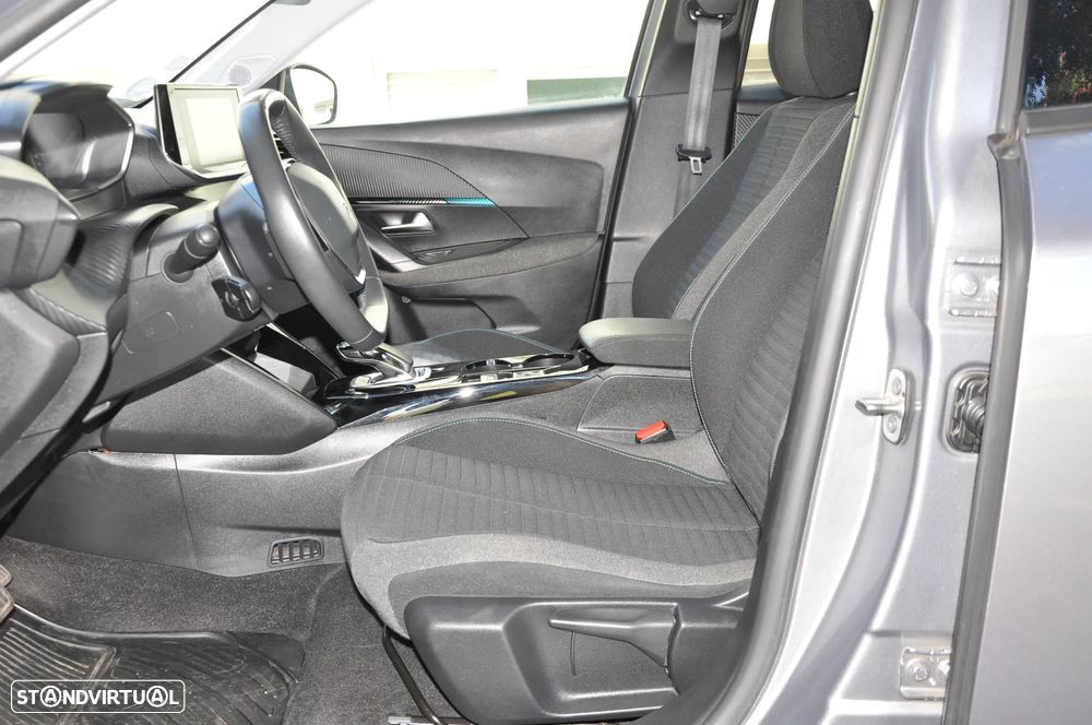 Peugeot e-2008 Style - 30