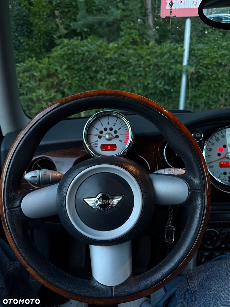 MINI Cooper Standard - 8