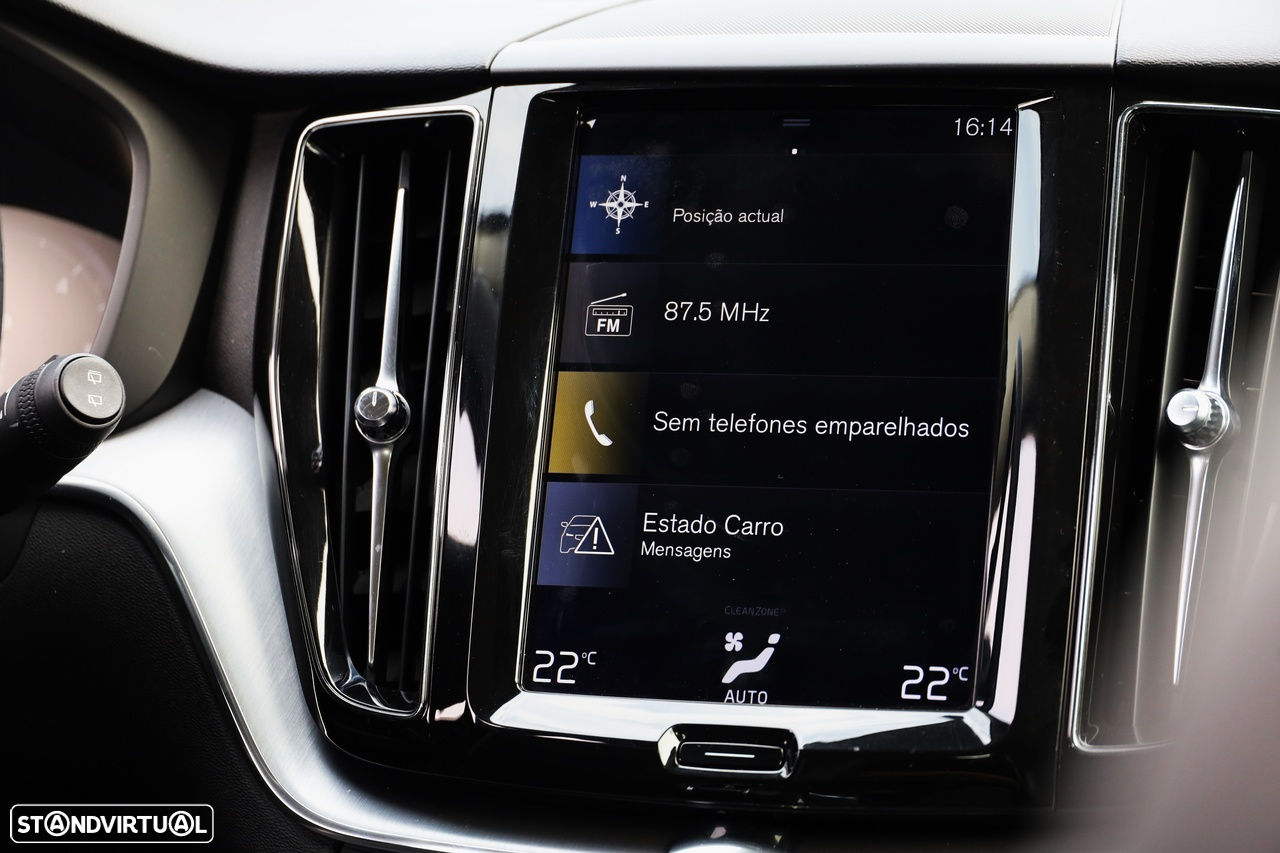 Volvo XC 60 2.0 D4 Momentum Geartronic - 14