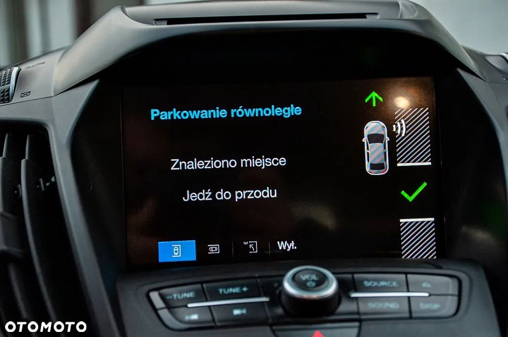 Ford Kuga 2.0 TDCi 4WD Titanium Plus - 38