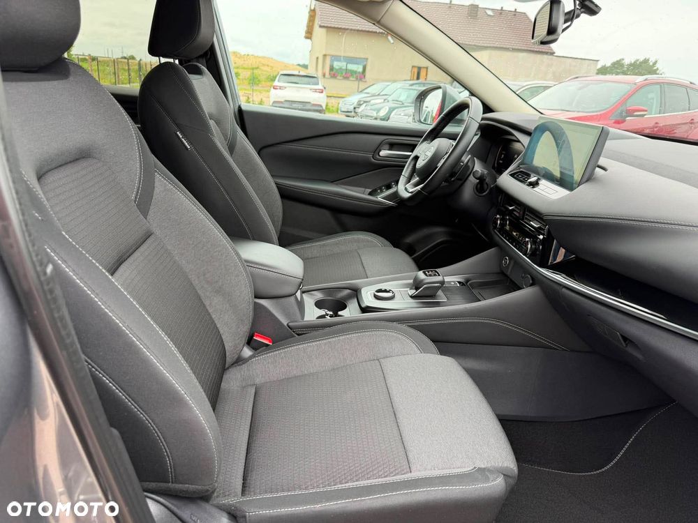 Nissan Qashqai 1.3 DIG-T MHEV 4x4 N-Connecta Xtronic - 24