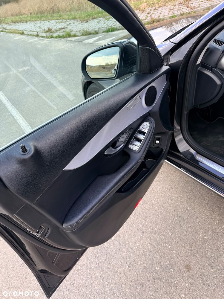 Mercedes-Benz Klasa C 220 d 4Matic 9G-TRONIC Avantgarde - 21