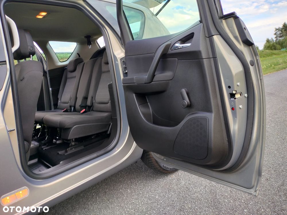 Opel Meriva 1.4 Cosmo - 19
