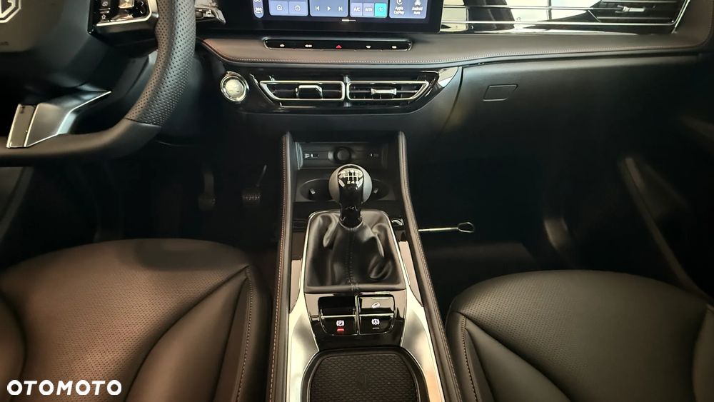 MG HS 1.5 T-GDI Exclusive - 14