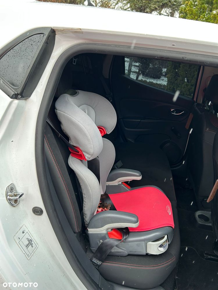 Renault Clio 1.2 16V 75 Life - 10