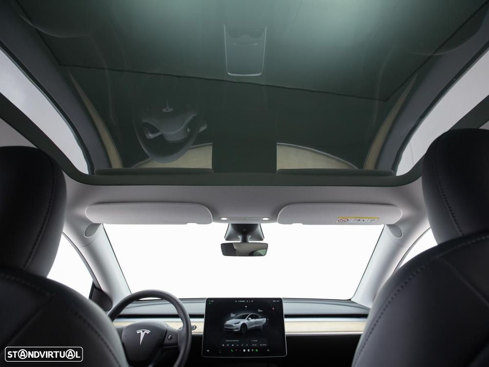 Tesla Model Y RWD - 7