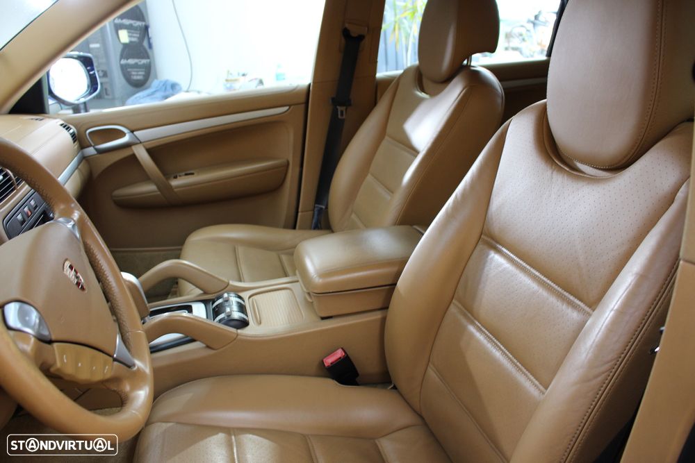Porsche Cayenne Tiptronic - 21