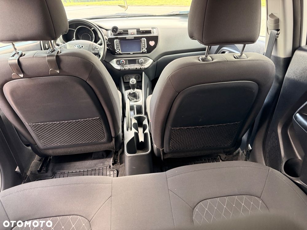 Kia Rio 1.4 crdi L - 8