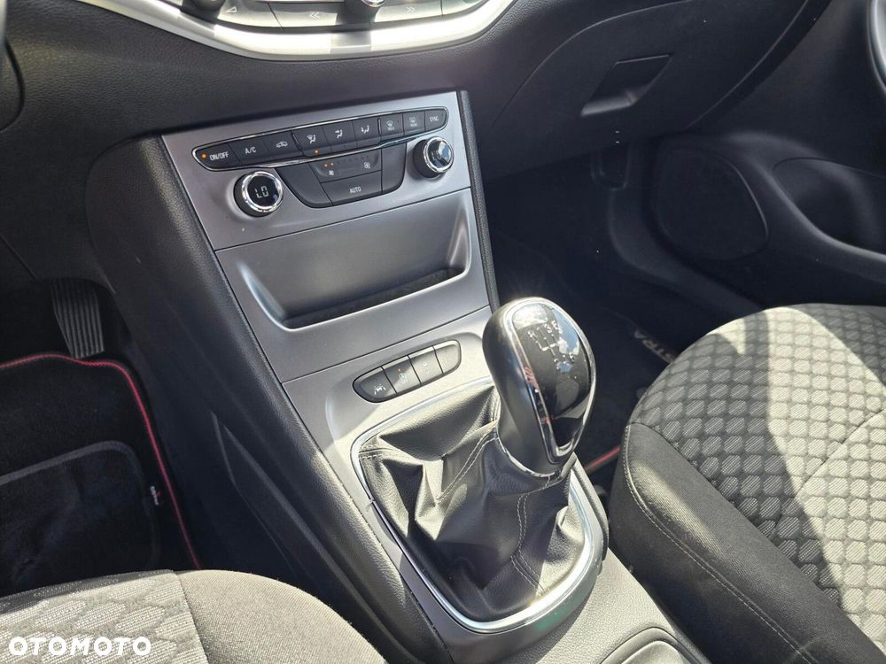 Opel Astra 1.6 CDTI Enjoy - 20