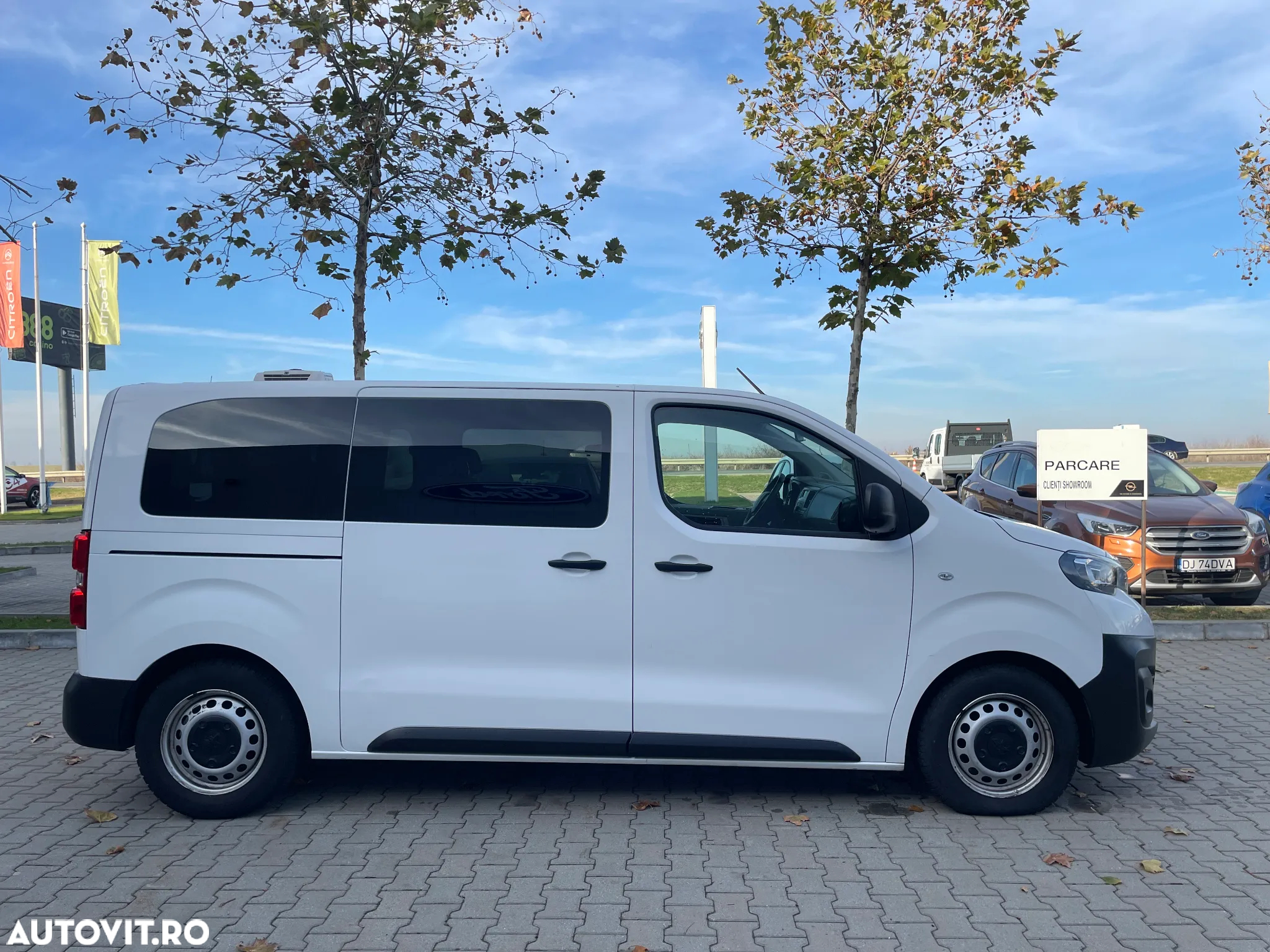 Peugeot Expert - 8