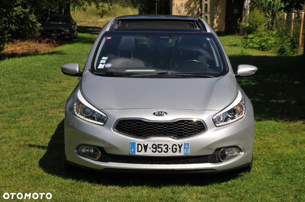 Kia Ceed 1.6 GDI Dream Team Edition - 5