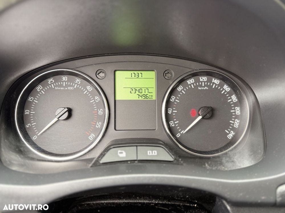 Skoda Fabia 1.6 TDI Family - 6