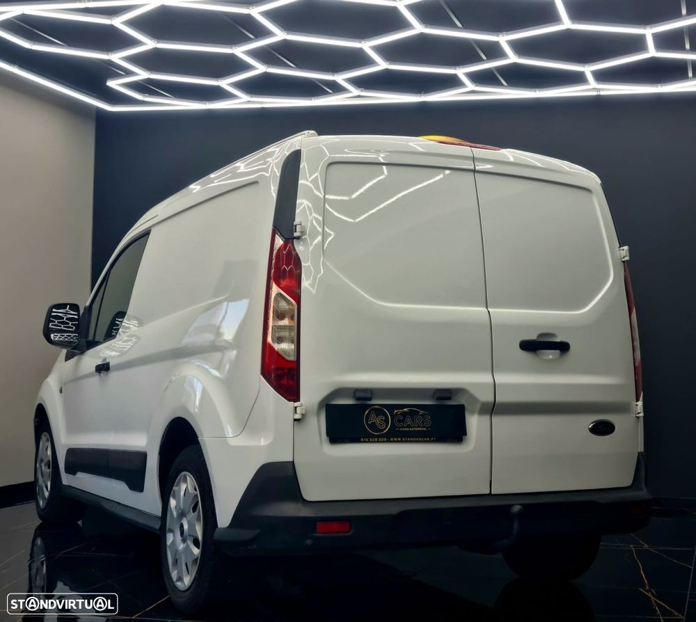 Ford Transit Connect - 32