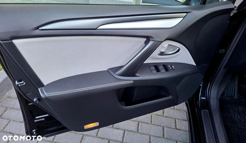 Toyota Avensis 1.8 Premium MS - 29