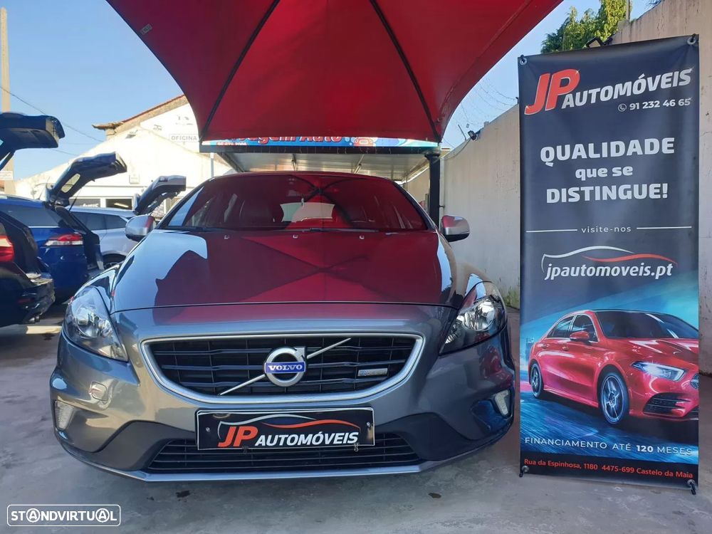 Volvo V40 2.0 D4 R-Design - 2