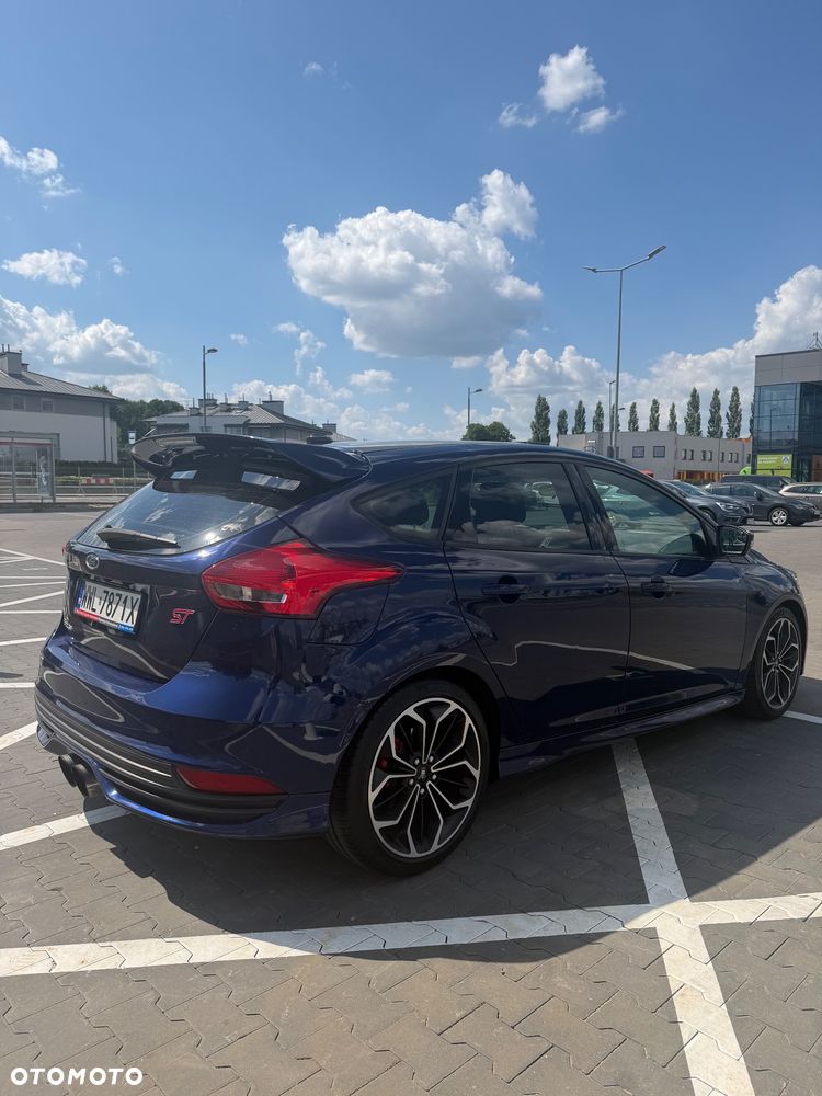 Ford Focus ST - 5