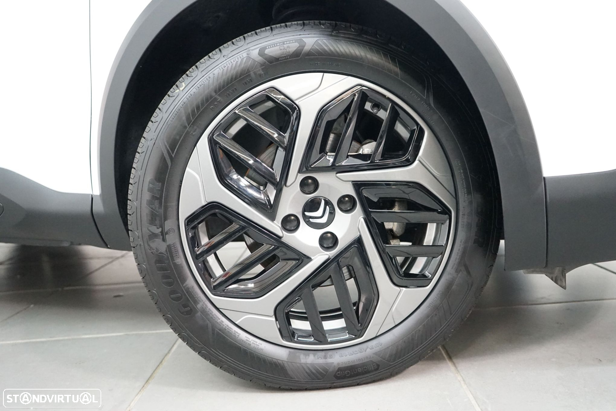 Citroën C4 1.2 PureTech Shine - 10