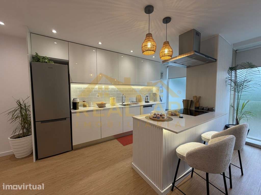 Apartamento T1+1 Remodelado na Póvoa de Varzim - Grande imagem: 2/25