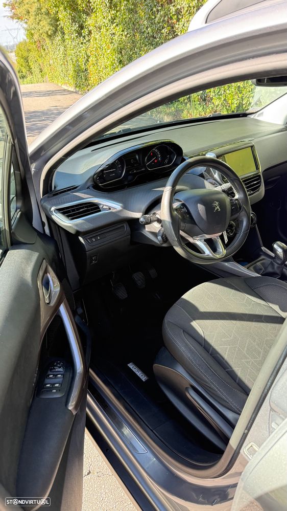 Peugeot 2008 1.2 PureTech Allure - 7