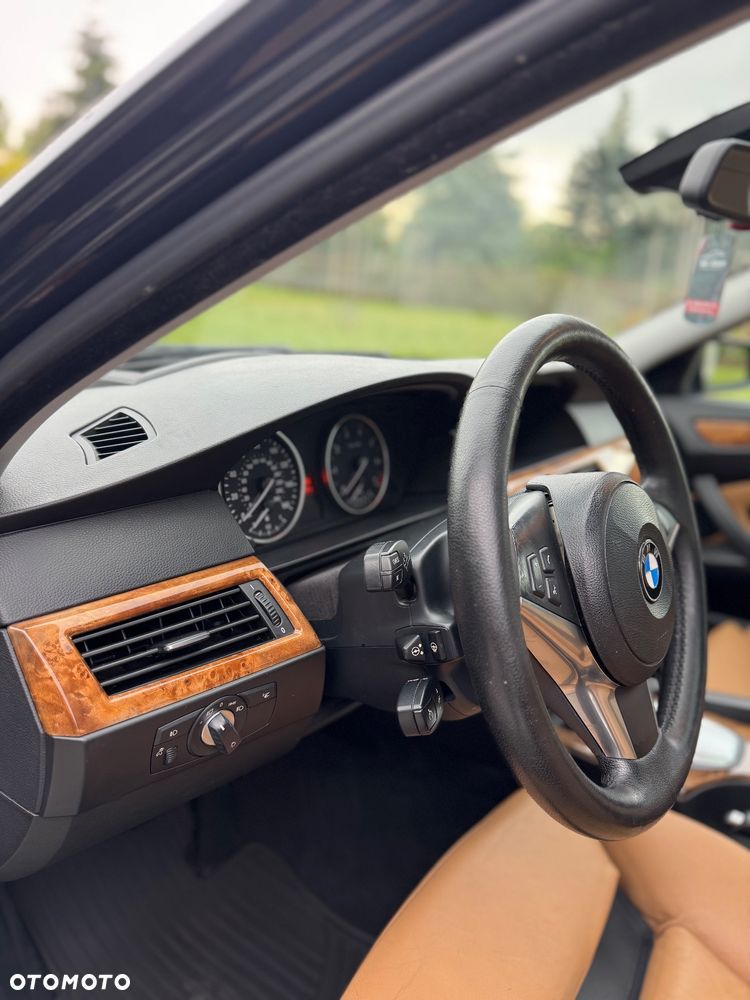 BMW Seria 5 - 21